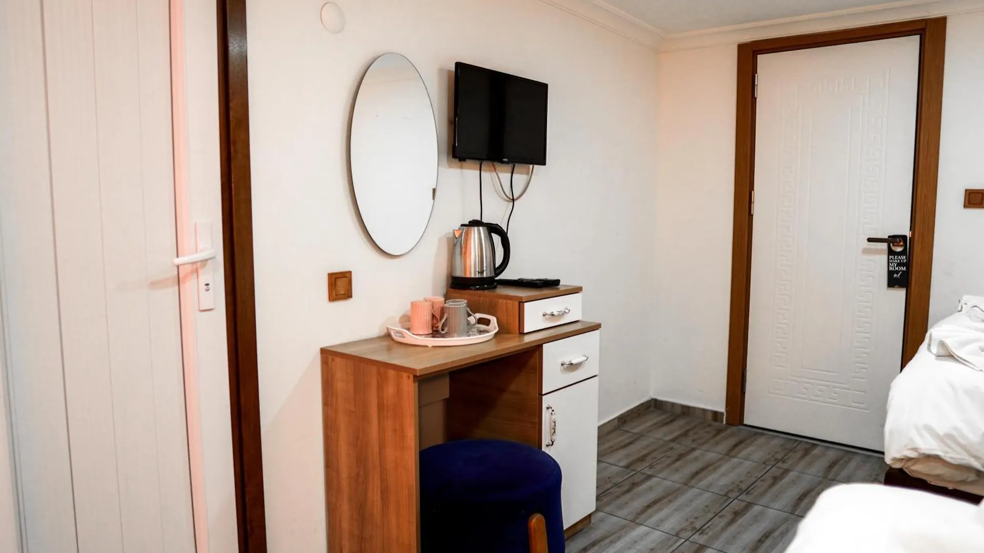 Laos Otel Istambul Hotel