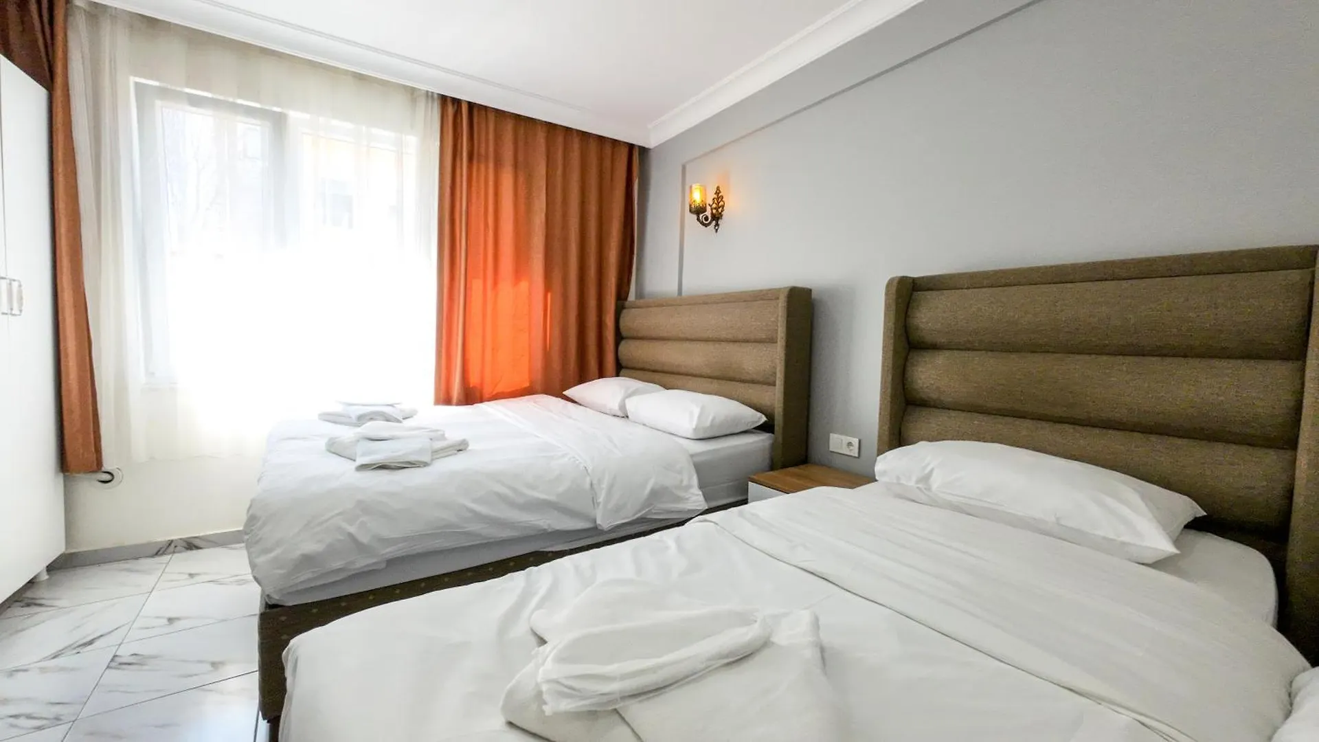 Laos Otel Istambul Hotel