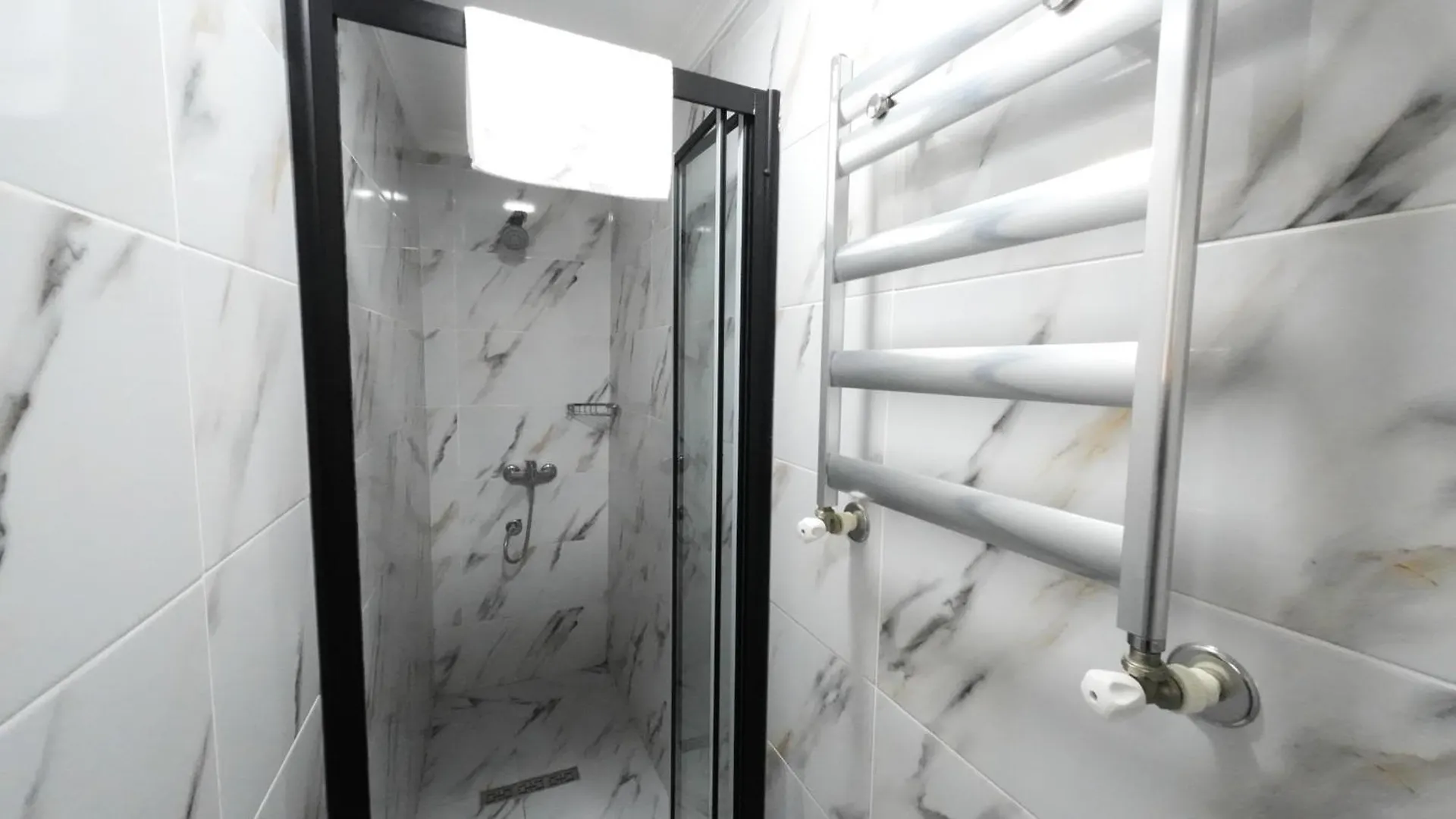 Laos Otel Istambul Hotel