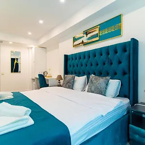 Royal Plaza 3*, Tbilisi Georgien
