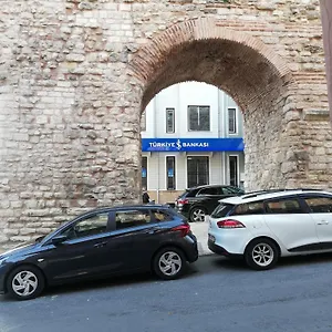 2* Hotel No 1 House By Valence