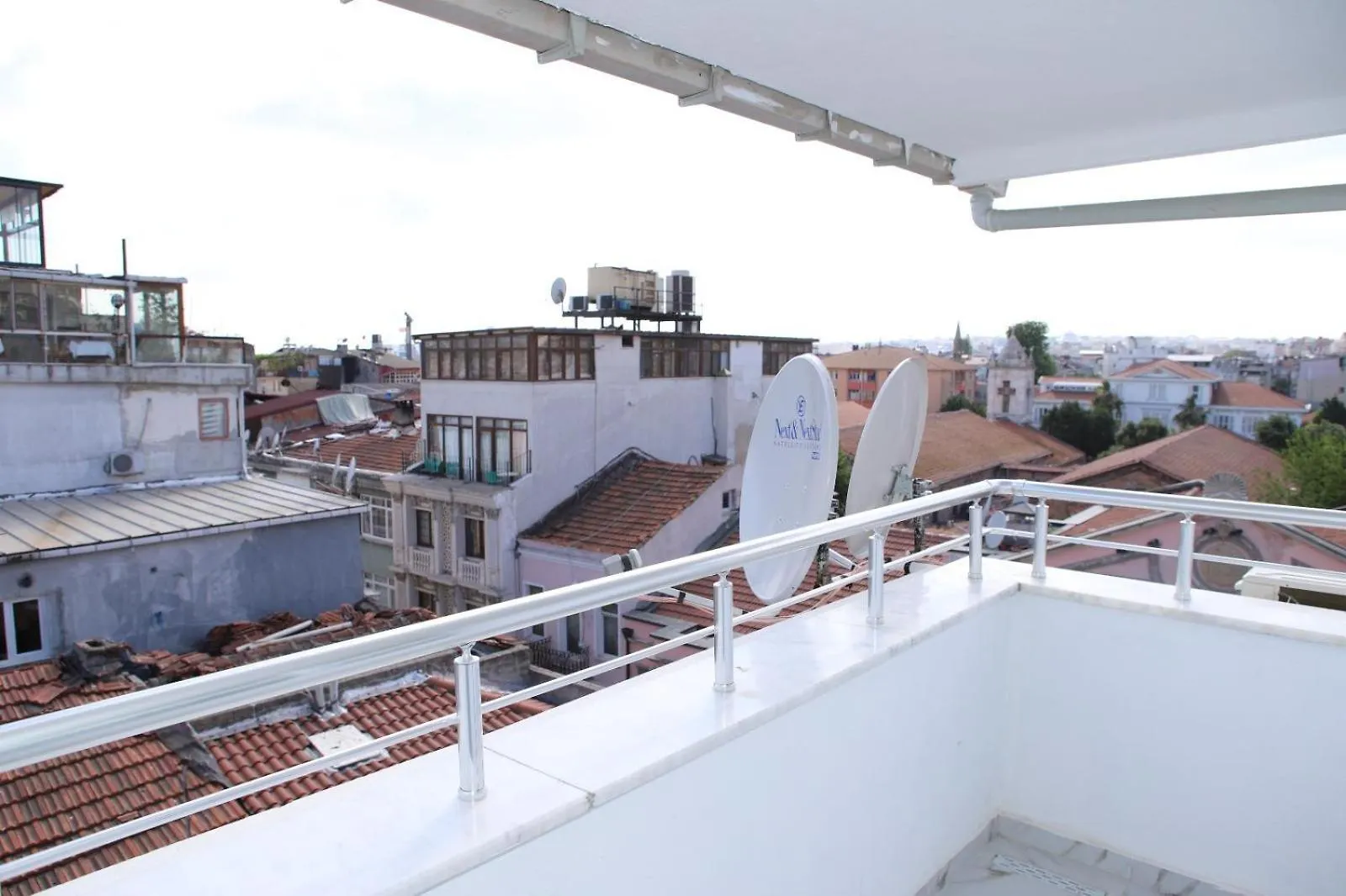 Laos Otel اسطنبول فندق