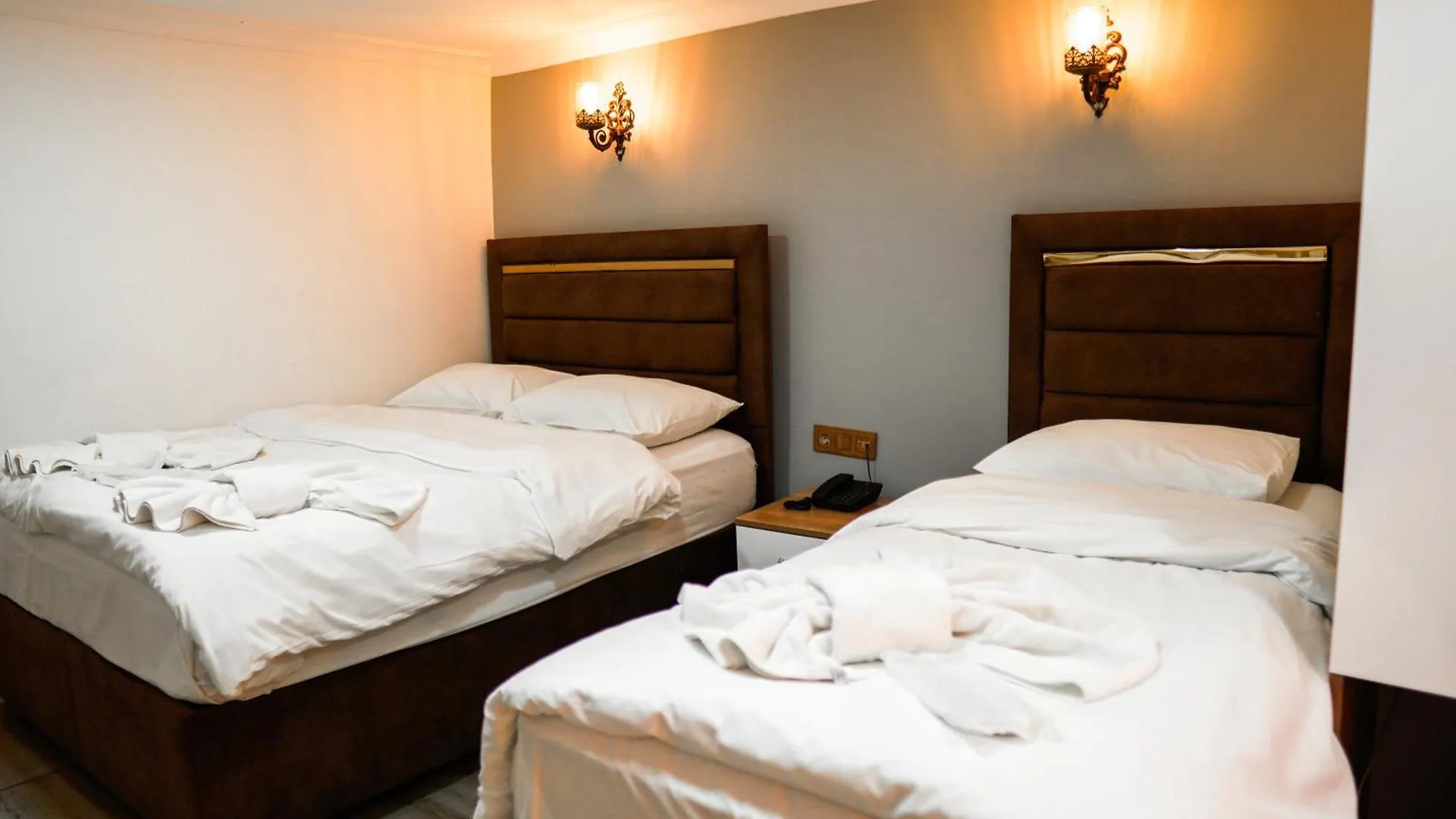 Laos Otel اسطنبول فندق
